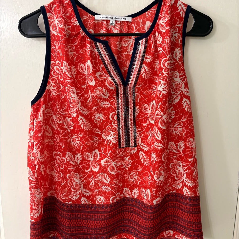 Collective Concepts Red & Navy Floral Sleeveless Camisole